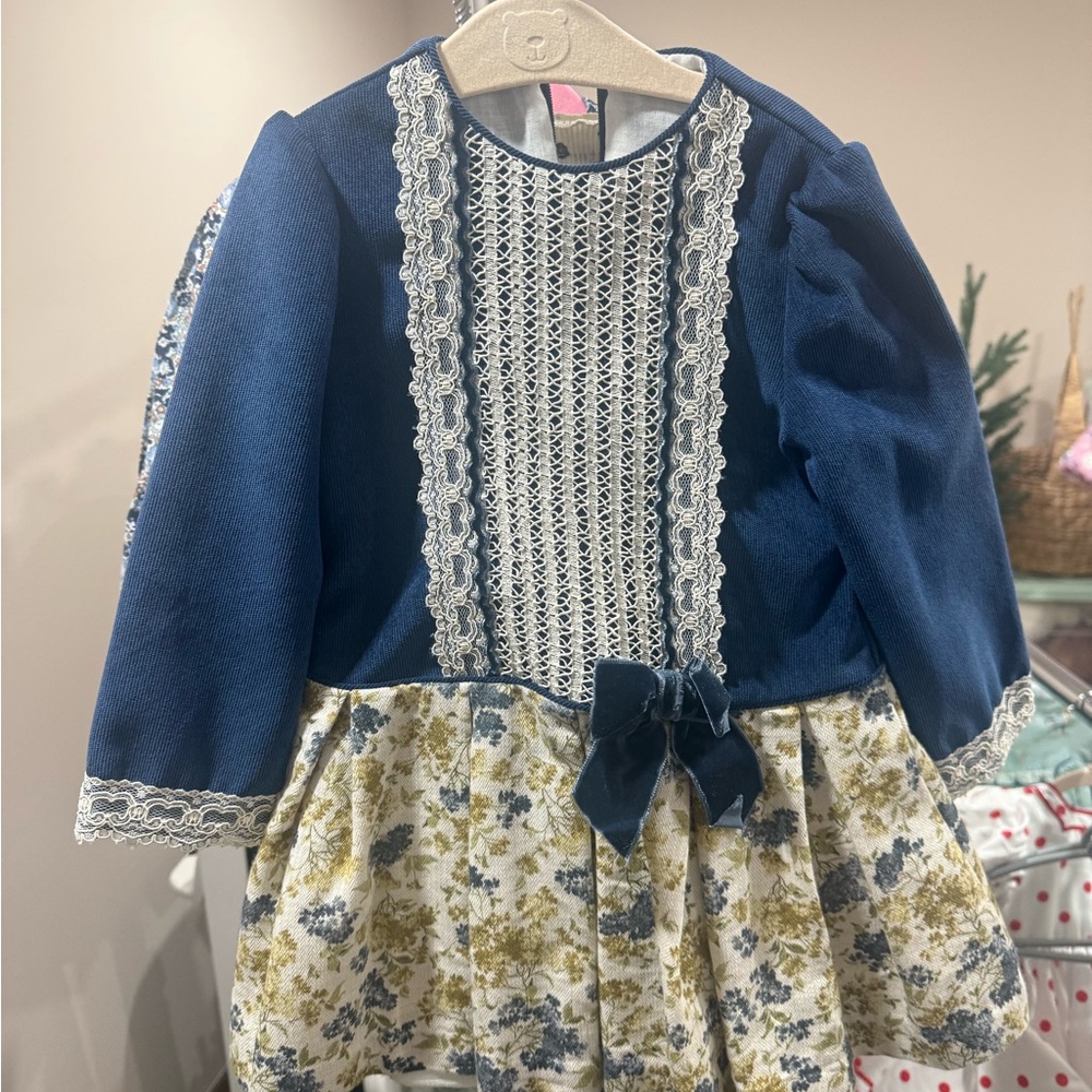Elegant Blue and Floral Dress with Lace Details